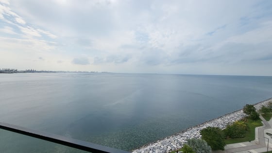 Opulent apartment in Bluewaters with panoramic sea view, picture 11