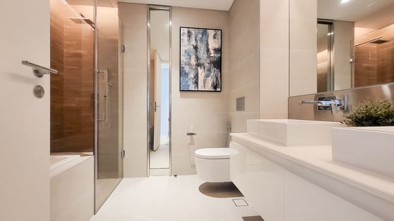 Opulent apartment in Bluewaters with panoramic sea view, picture 9