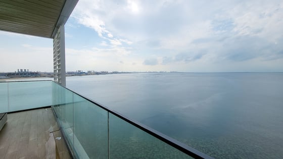 Opulent apartment in Bluewaters with panoramic sea view, picture 10