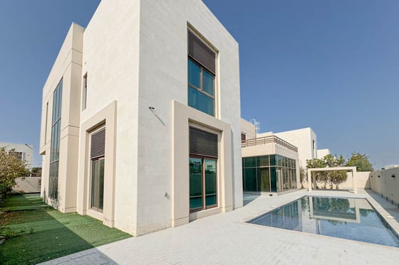 Single row villa in Meydan with new private pool, picture 1