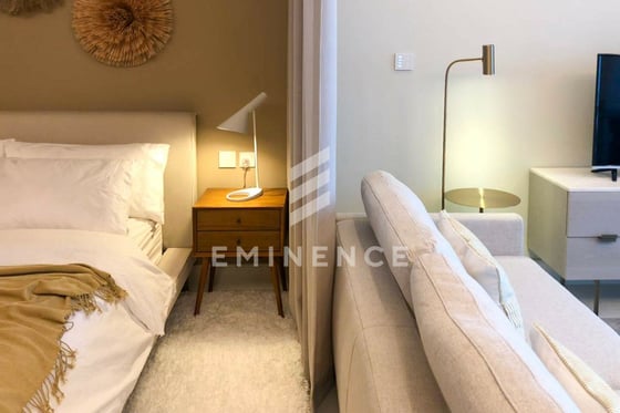 Biggest Studio on High Floor I Furnished I VOT, picture 2