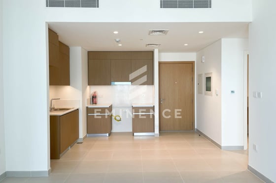 Lowest Price | Creek Tower View | High Floor, picture 3