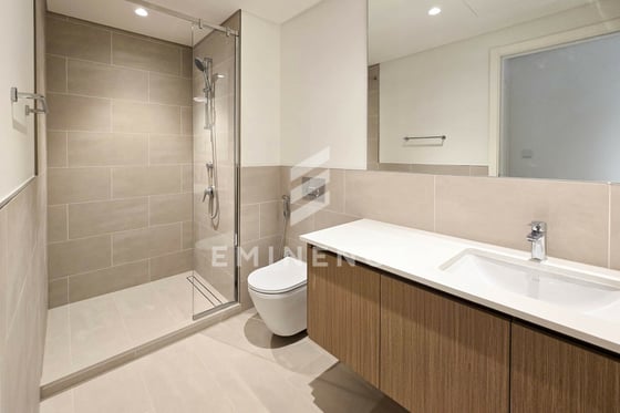 BEST DEAL | MODERN | BEACH ACCESS, picture 11
