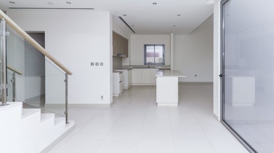 Single row villa in Dubai Hills Estate with huge layout, picture 3