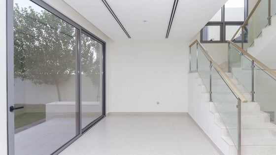 Single row villa in Dubai Hills Estate with huge layout, picture 8