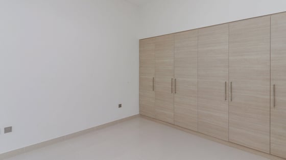 Single row villa in Dubai Hills Estate with huge layout, picture 15