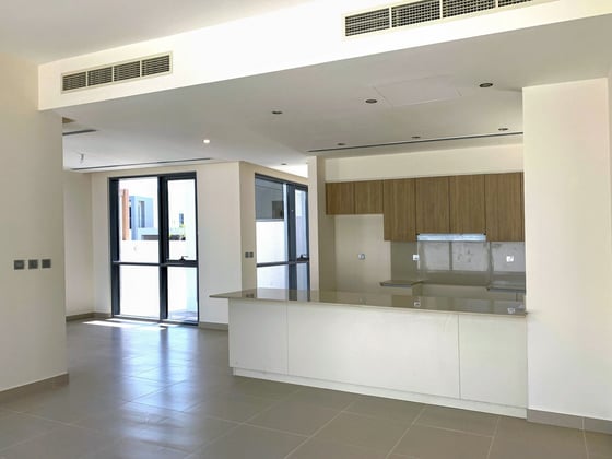 Fully Landscaped Villa | Near Pool and park ISidr, picture 4