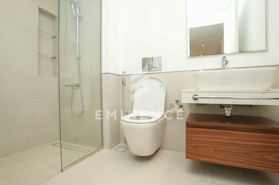 VACANT | BRAND NEW | BURJ AL ARAB VIEW | SPACIOUS, picture 8