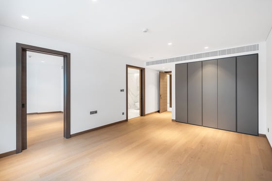 Brand New | High Floor | Palm and Skyline View, picture 6