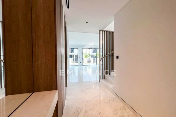 Large Plot | Single Row | Vacant | Near Pool, picture 9