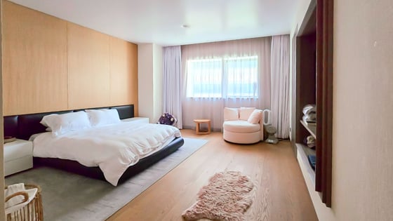 Furnished apartment in Palm Jumeirah with beach view, picture 14