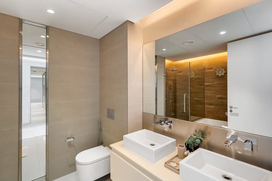 Turn Key | Ain Dubai View | Fully Upgraded, picture 17
