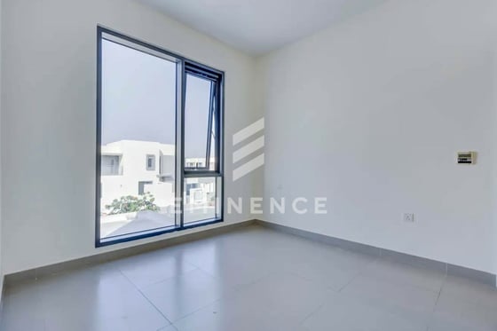 Single Row| 4BR plus Maids | Spacious | Best price, picture 2