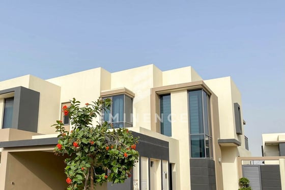 Single Row| 4BR plus Maids | Spacious | Best price, picture 1