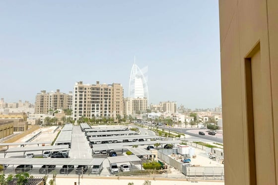BURJ AL ARAB VIEW| BEST LAYOUT | BRIGHT | SPACIOUS, picture 1