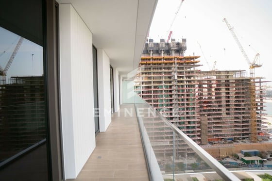 Genuine Resale | Branded | Sea View, picture 15