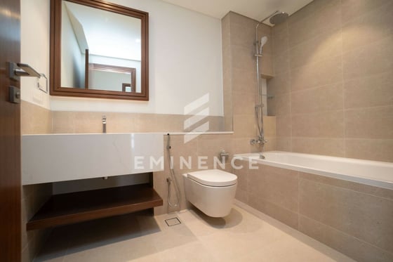 Genuine Resale | Branded | Sea View, picture 14