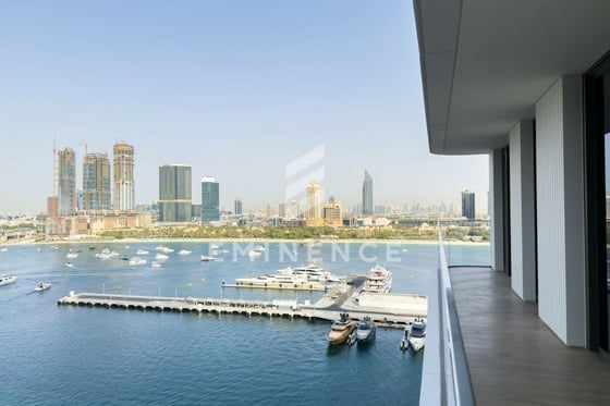 Genuine Resale | Branded | Sea View, picture 2