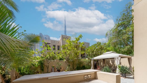 Exclusive | Upgraded Ground Floor with Burj Views, picture 1