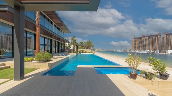 Unprecedented Palm Jumeirah Beachfront Villa, picture 18