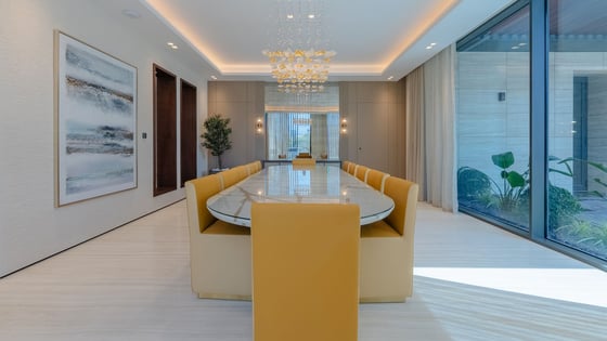 Unprecedented Palm Jumeirah Beachfront Villa, picture 16