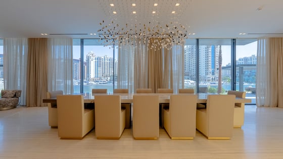 Unprecedented Palm Jumeirah Beachfront Villa, picture 8