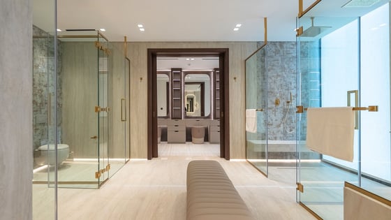 Unprecedented Palm Jumeirah Beachfront Villa, picture 30