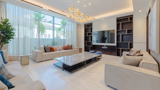 Unprecedented Palm Jumeirah Beachfront Villa, picture 15