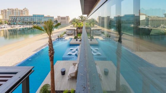 Unprecedented Palm Jumeirah Beachfront Villa, picture 37