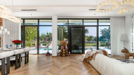 Fully upgraded villa in Damac Hills with park backing, picture 1