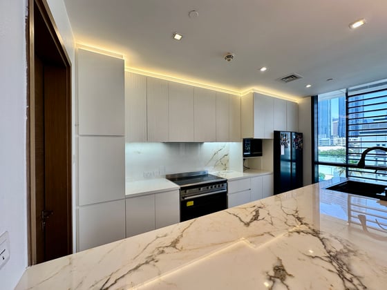 Fully Furnished | Upgraded | Burj Views | Vacant, picture 41