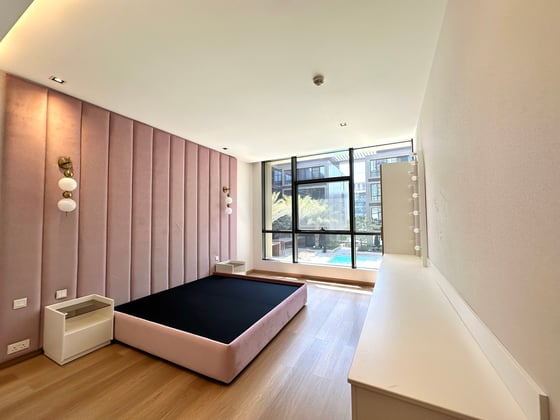 Fully Furnished | Upgraded | Burj Views | Vacant, picture 16