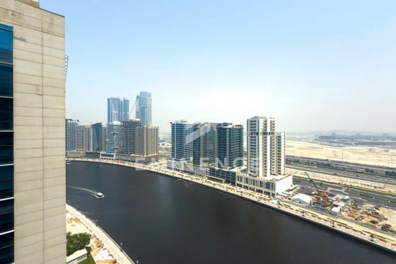 Furnished | Jacuzzi on Terrace | Full Canal View, picture 18