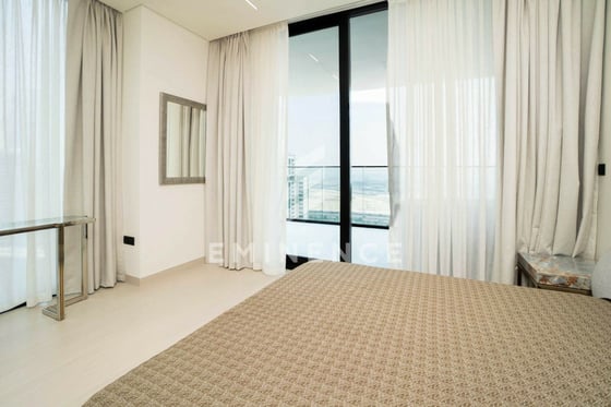 Furnished | Jacuzzi on Terrace | Full Canal View, picture 7