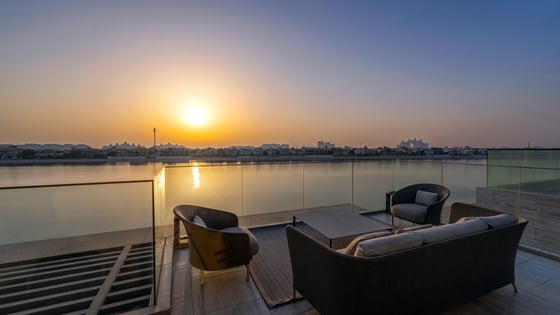 Stunning Minimalist Beachfront Villa on the Palm, picture 25