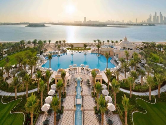 To Let | Beach Front | Palm and Skyline Views, picture 2