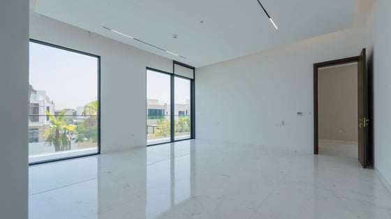 Elegant with private pool, gym, basement, barbecue, picture 17