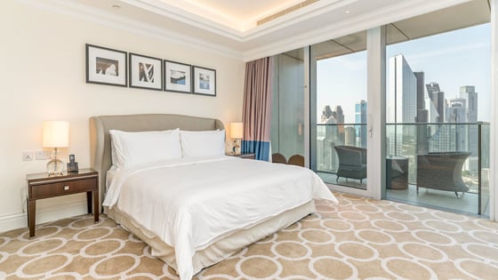 Luxury apartment in Downtown with modern interior, picture 7