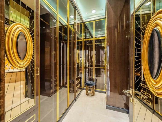 Expansive Luxury Mansion | Full Lake View, picture 15