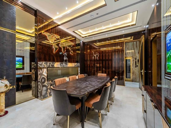 Expansive Luxury Mansion | Full Lake View, picture 6