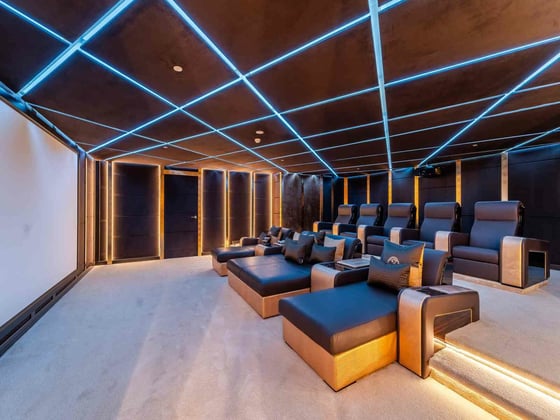 Expansive Luxury Mansion | Full Lake View, picture 24