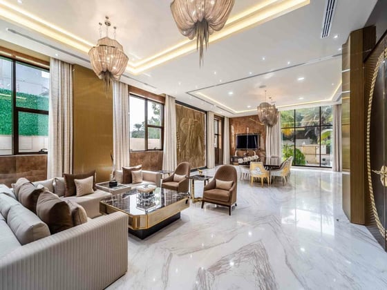 Expansive Luxury Mansion | Full Lake View, picture 11