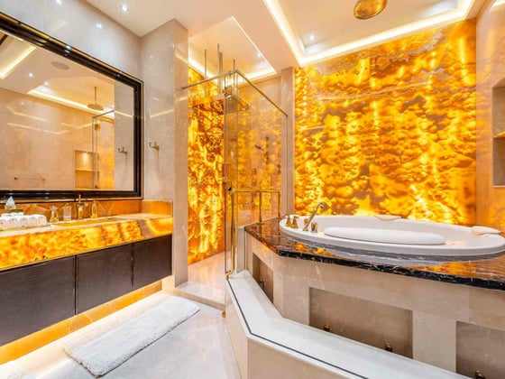 Expansive Luxury Mansion | Full Lake View, picture 19
