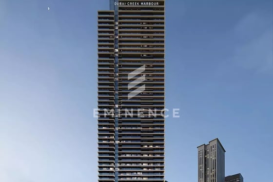Waterfront Living | Modern Layout | Prime Location, picture 1