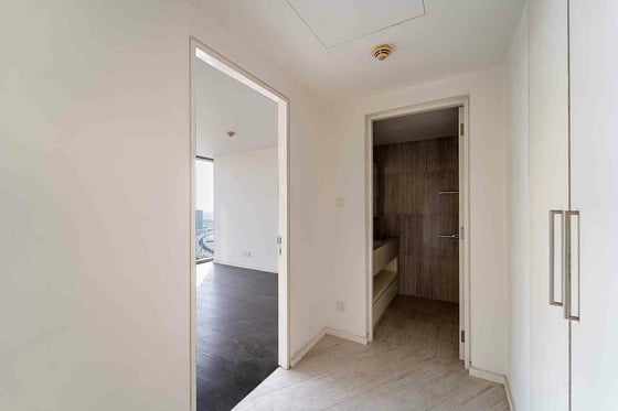 High Floor | Vacant Unit | Full Creek View, picture 19