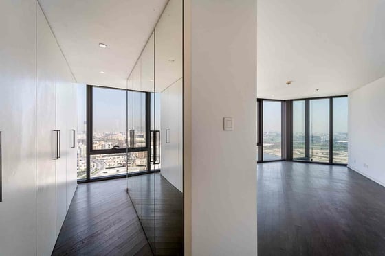 High Floor | Vacant Unit | Full Creek View, picture 15
