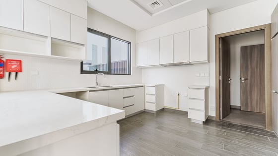 Brand new townhouse in Al Furjan with modern design, picture 5