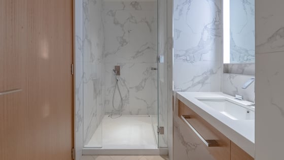 Luxury Downtown Apartment Opposite Burj Khalifa, picture 28