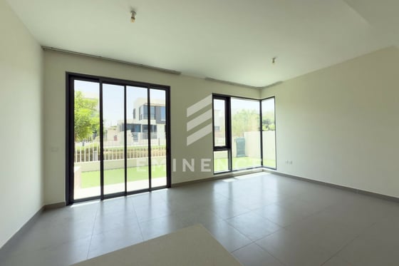 Single Row| 4BR plus Maids | Spacious | Best price, picture 3