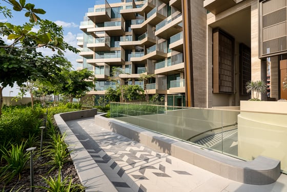Design-Led Beachfront Living | 2BR Apartment, picture 24